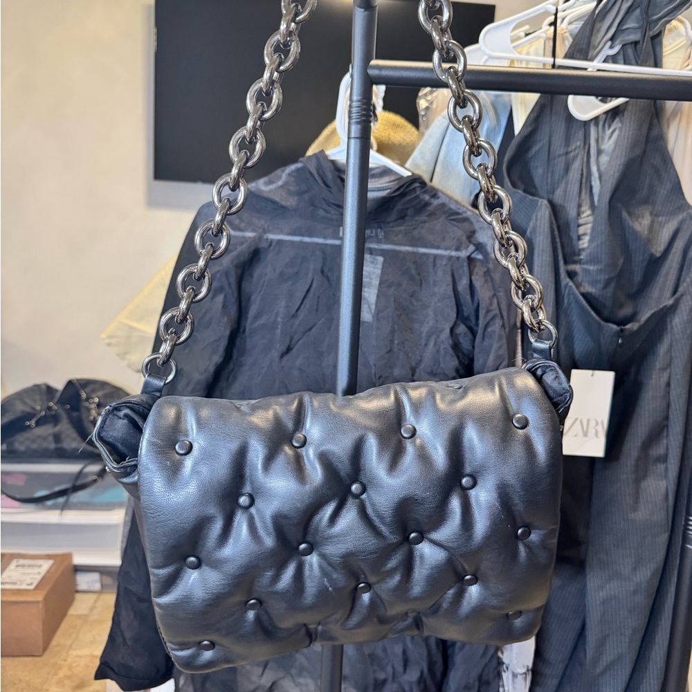 Zara Black Quilted Chain Shoulder Bag